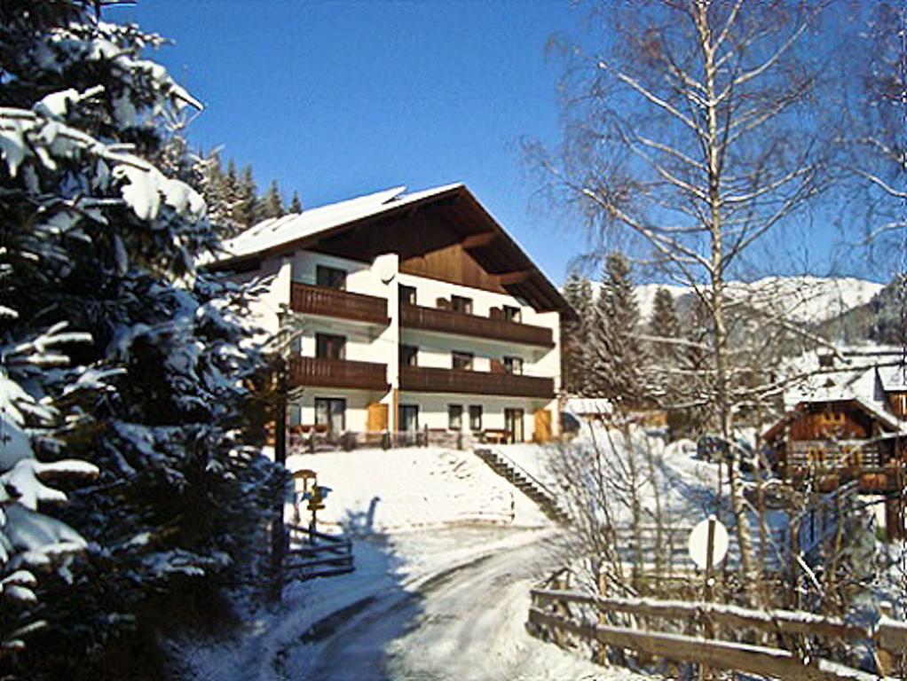 Апартаменты Haus Bergblick Бад Кляйнкирххайм Экстерьер фото